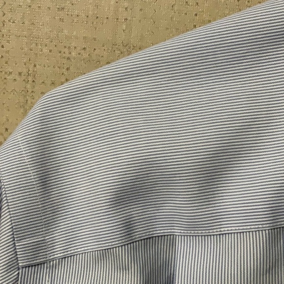 🤗  3/$20  LIKE NEW! Nordstrom Pinstriped Shirt  Size 15.5 neck Size 34 - Picture 5 of 7